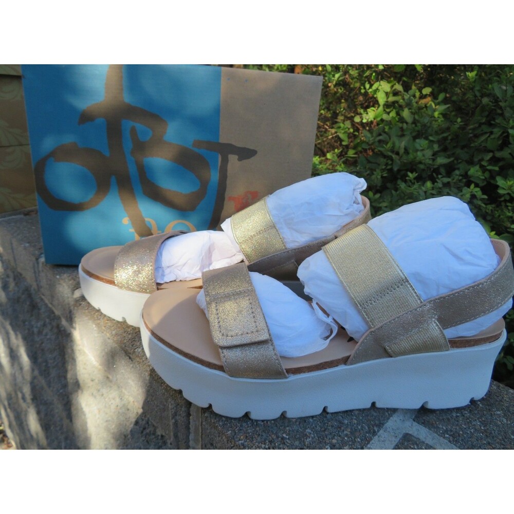 NWT Womens Gold OTBT Nova Sandals, 9.5